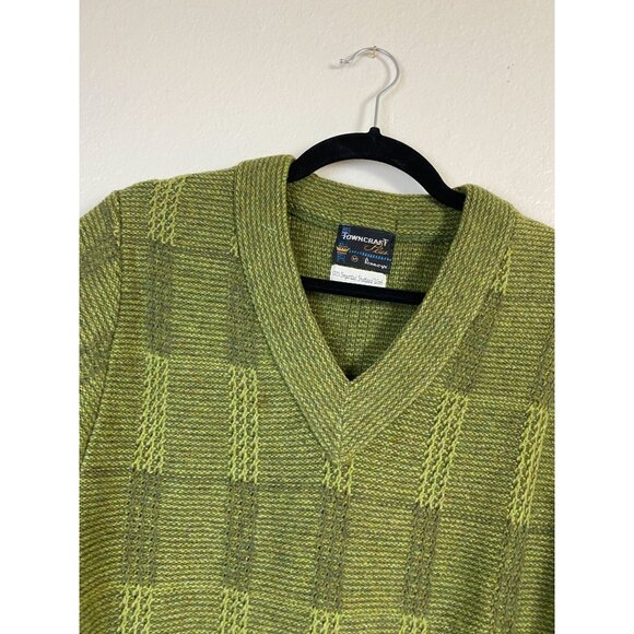 Vintage Towncraft Plus Shetland Wool Green V-Neck Sweater size Medium Knit - Picture 12 of 13